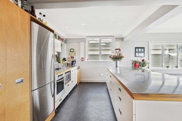 Photo of property in Samoa High Commission, 1f3 Wesley Road, Kelburn, Wellington, 6012