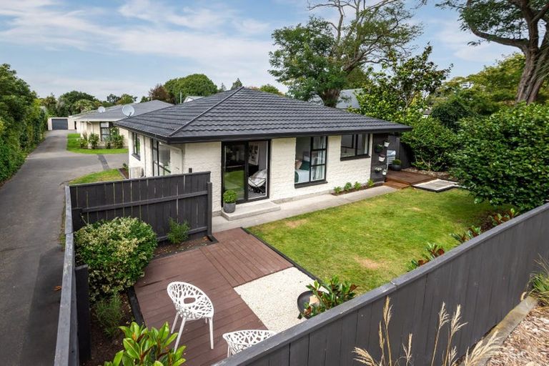 Photo of property in 1/48 Jeffreys Road, Fendalton, Christchurch, 8052