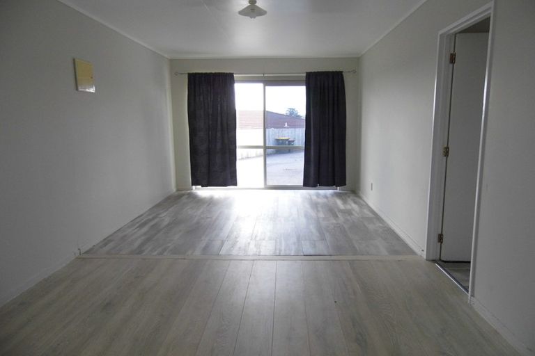 Photo of property in 1/9 Kopara Place, Clendon Park, Auckland, 2103