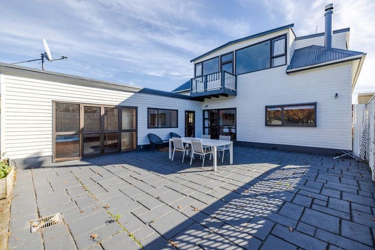 Photo of property in 28 Coughtrey Street, Saint Clair, Dunedin, 9012