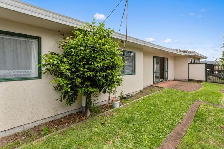 Photo of property in 11unit Mckee Avenue, Fenton Park, Rotorua, 3010