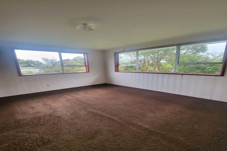 Photo of property in 23 Roick Parade, Glen Eden, Auckland, 0602