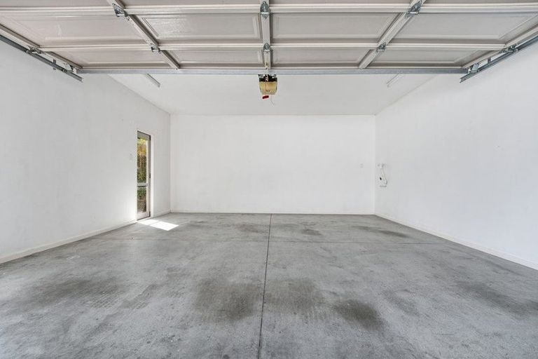 Photo of property in 41a Palliser Lane, Browns Bay, Auckland, 0632