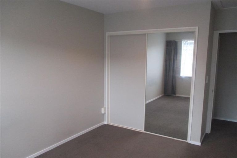 Photo of property in 17b Division Street, Riccarton, Christchurch, 8041