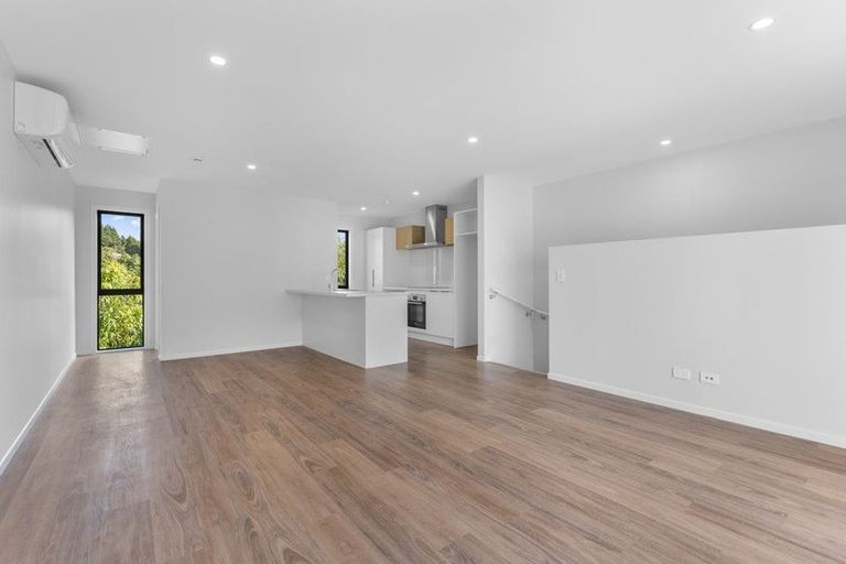 Photo of property in 13/4 Tawhai Street, Stokes Valley, Lower Hutt, 5019