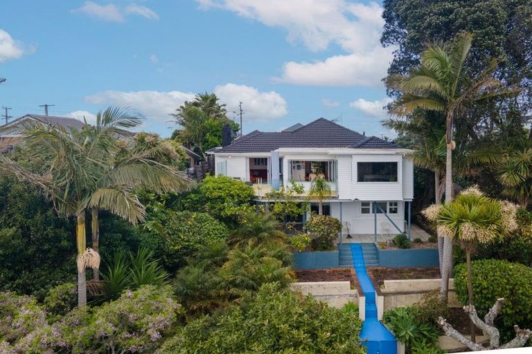 Photo of property in 33 Bleakhouse Road, Howick, Auckland, 2014