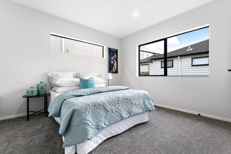 Photo of property in 6 La Bella Road, Hobsonville, Auckland, 0616