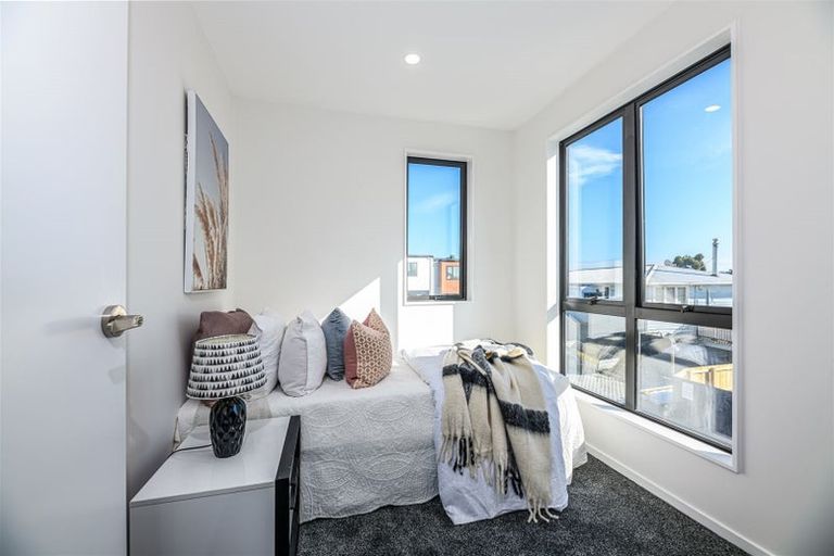 Photo of property in 1/6 Kereru Street, Henderson, Auckland, 0612