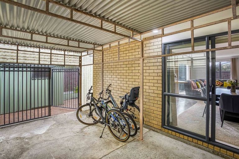 Photo of property in 8 Clover Drive, Henderson, Auckland, 0610