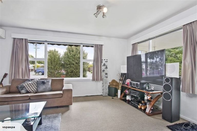 Photo of property in 24 Highsted Road, Bishopdale, Christchurch, 8053