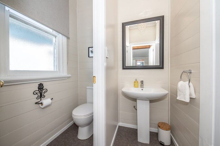 Photo of property in 25 Queen Street, Westport, 7825