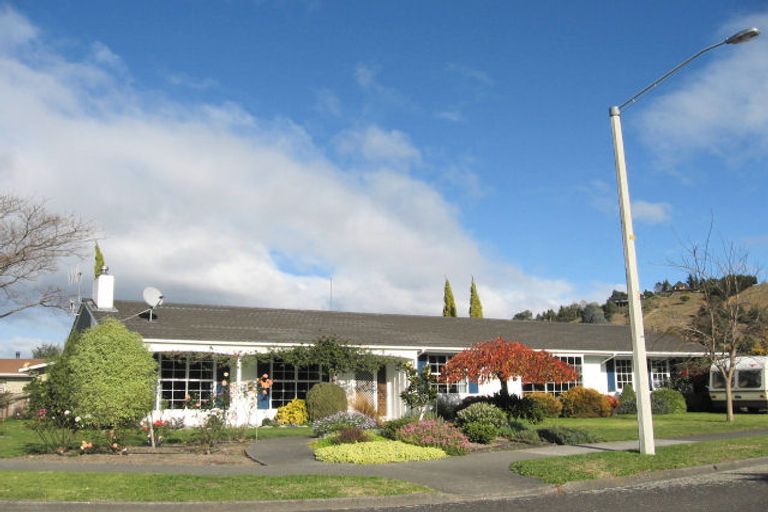 Photo of property in 1 D'arcy Place, Taradale, Napier, 4112