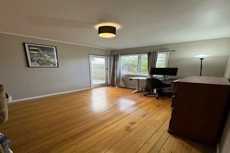 Photo of property in 19 Golf Road, New Lynn, Auckland, 0600