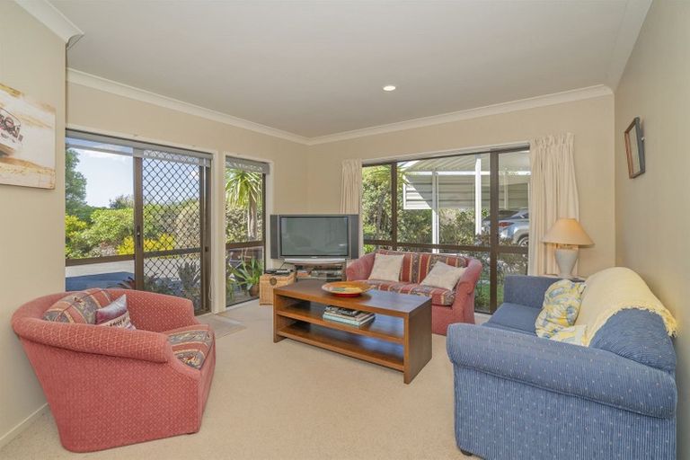 Photo of property in 62 Centennial Drive, Whitianga, 3510
