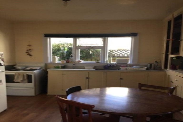 Photo of property in 3 Kauri Street, Riccarton, Christchurch, 8041