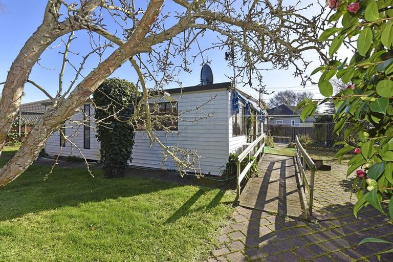 Photo of property in 25 Aorangi Road, Bryndwr, Christchurch, 8053
