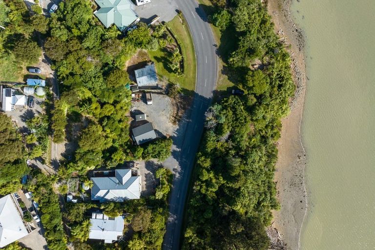 Photo of property in 758 Queen Charlotte Drive, Havelock, Picton, 7281