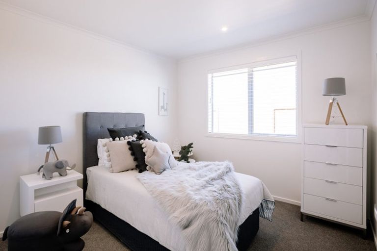 Photo of property in 8 Tirikatene Avenue, Paerata, Pukekohe, 2124