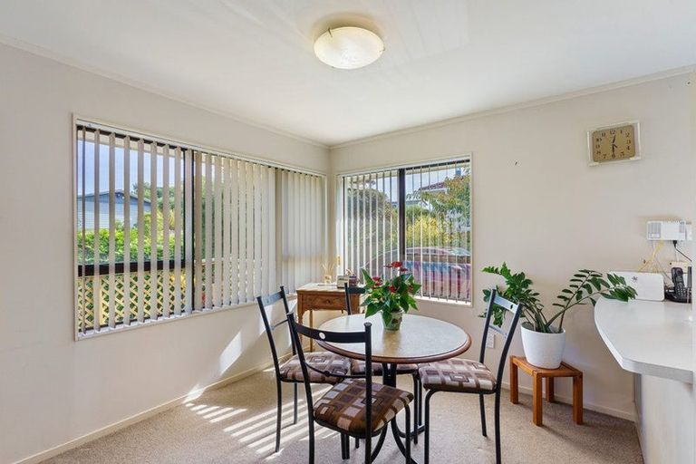 Photo of property in 28 Weggery Drive, Waikanae Beach, Waikanae, 5036