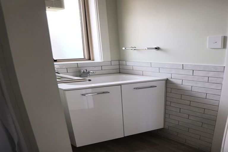 Photo of property in 5/1 Glen Road, Browns Bay, Auckland, 0630