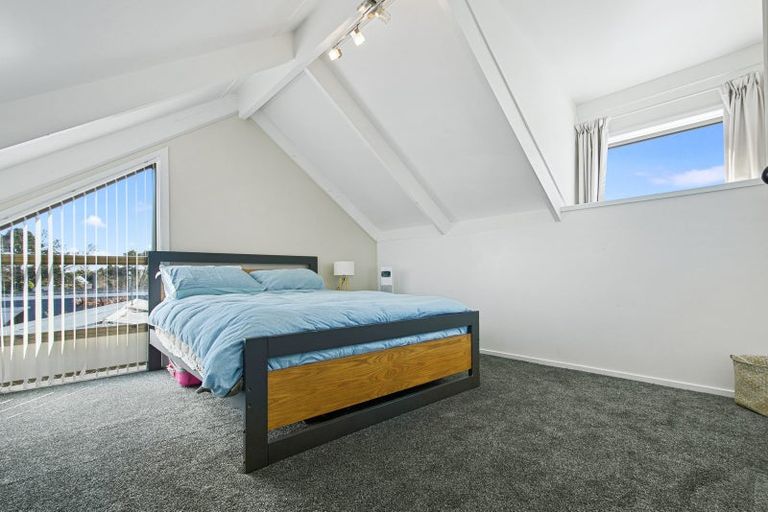 Photo of property in 58 Shetland Street, Glen Eden, Auckland, 0602