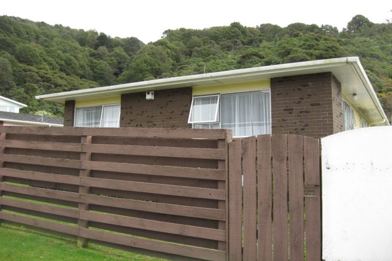 Photo of property in 30 Kowhai Street, Wainuiomata, Lower Hutt, 5014