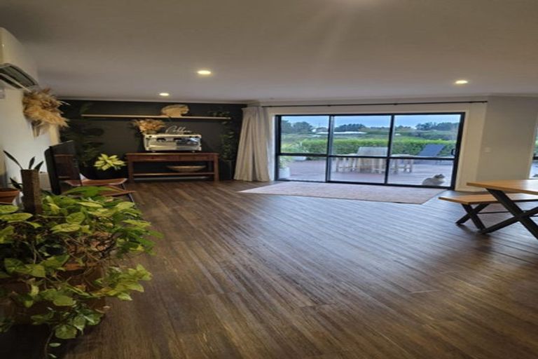 Photo of property in 3 Highland View Drive, Tokomaru, Palmerston North, 4474