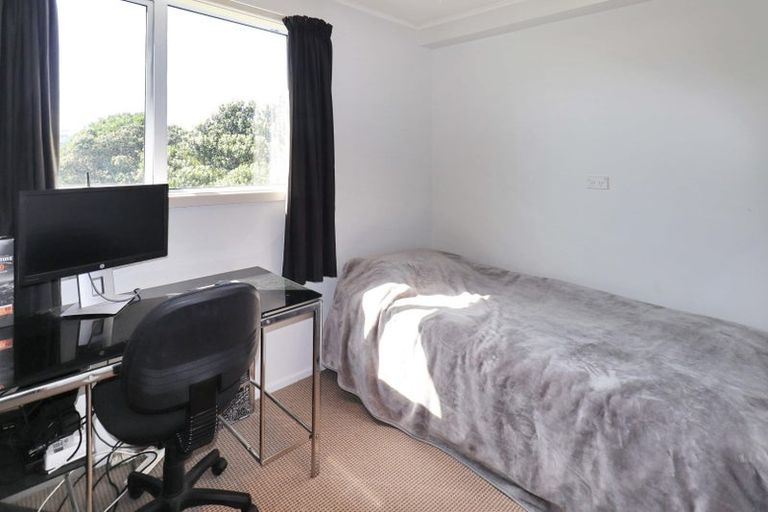 Photo of property in 9 Roiri Way, Titahi Bay, Porirua, 5022