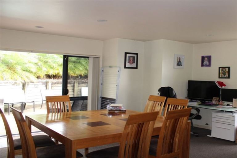 Photo of property in 10 San Pablo Way, Henderson, Auckland, 0612