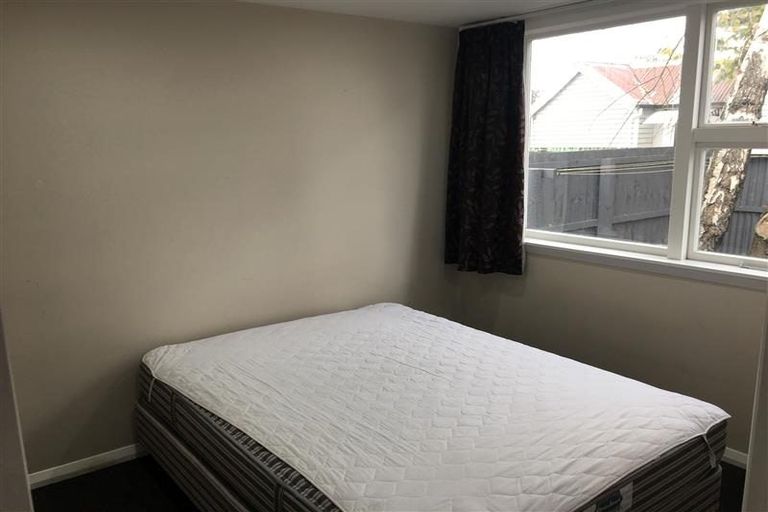 Photo of property in 262 Edgeware Road, Edgeware, Christchurch, 8013
