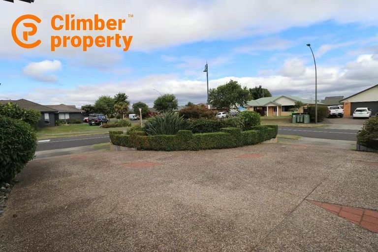 Photo of property in 24 Wentworth Drive, Rototuna North, Hamilton, 3210