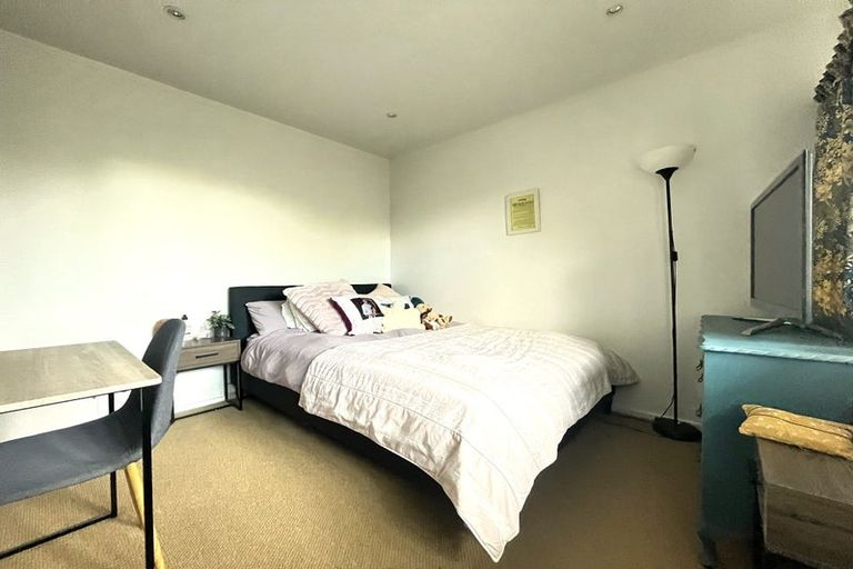 Photo of property in 26 Rama Crescent, Khandallah, Wellington, 6035