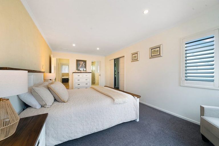 Photo of property in 61 Alec Craig Way, Gulf Harbour, Whangaparaoa, 0930