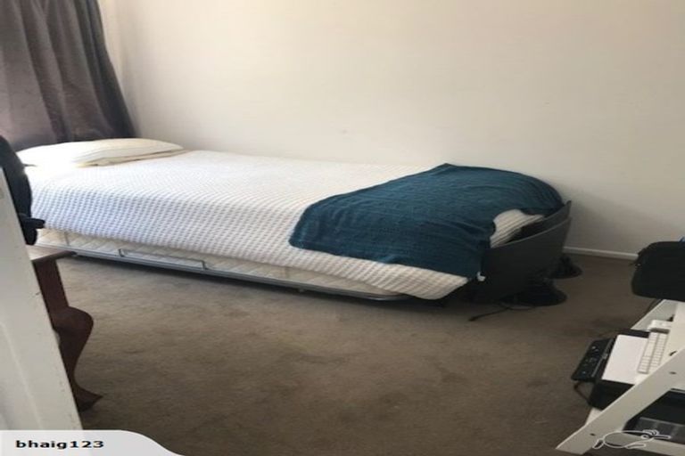 Photo of property in 23 Lanigan Street, Birkdale, Auckland, 0626