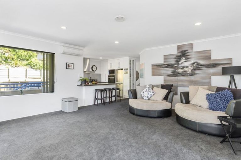 Photo of property in 52 Little John Drive, Bellevue, Tauranga, 3110