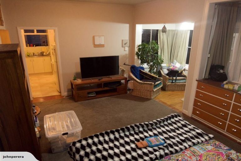 Photo of property in 1/17 Clifton Terrace, Kelburn, Wellington, 6012
