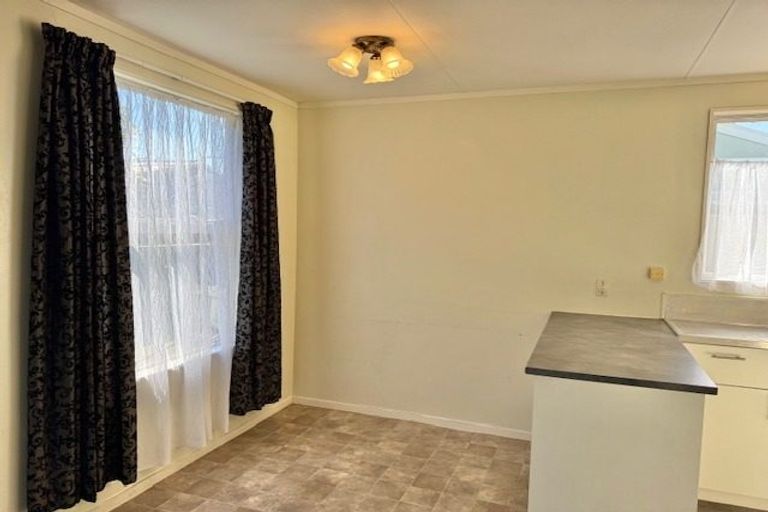 Photo of property in 2 Harold Lane, Dinsdale, Hamilton, 3204