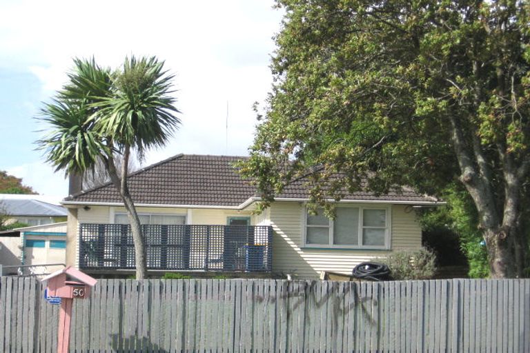 Photo of property in 50 Fairdene Avenue, Henderson, Auckland, 0610
