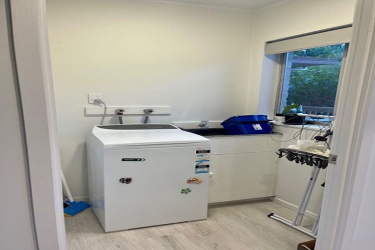 Photo of property in 2/2 Northwick Place, Hillcrest, Auckland, 0627