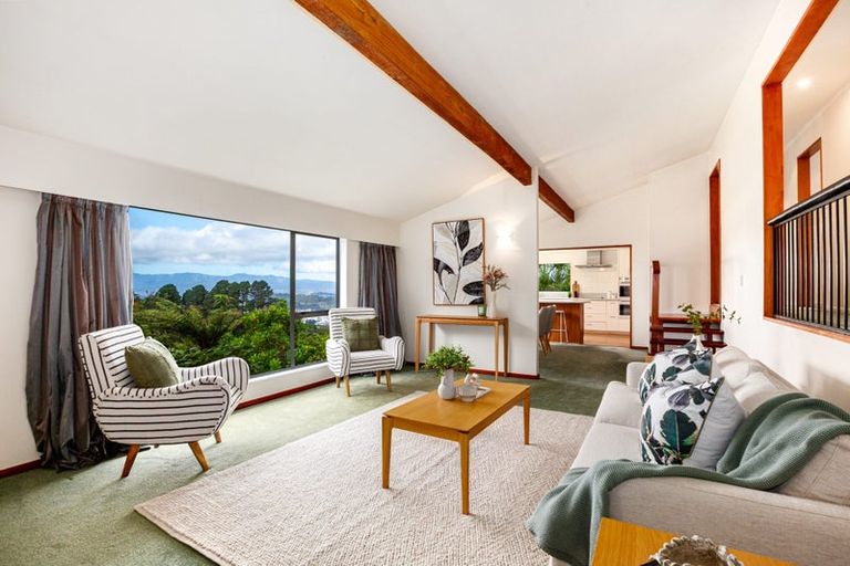 Photo of property in 4 Flint Way, Northland, Wellington, 6012