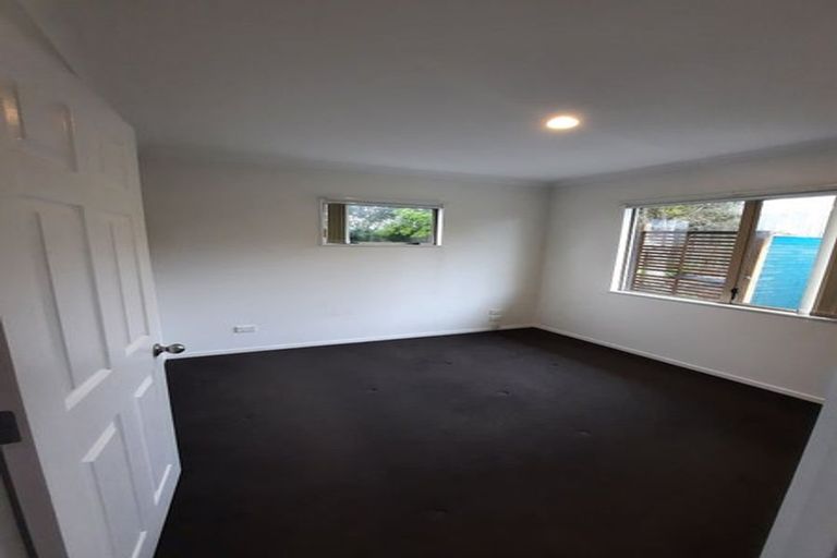 Photo of property in 2a Gallony Avenue, Massey, Auckland, 0614