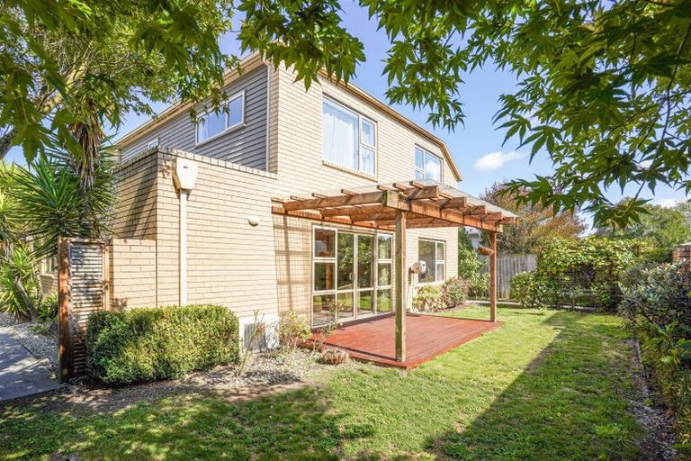 Photo of property in 2 Fieldstone Lane, Spreydon, Christchurch, 8024