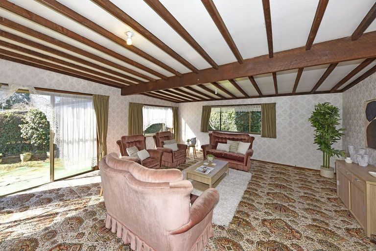 Photo of property in 25 Aorangi Road, Bryndwr, Christchurch, 8053