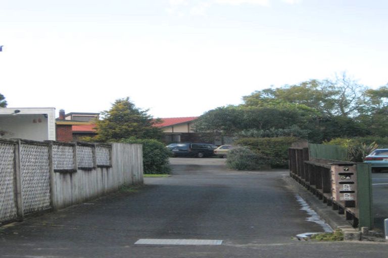 Photo of property in 2/5 Carr Street, Te Kamo, Whangarei, 0112