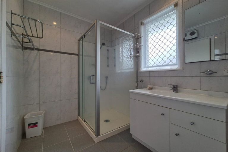 Photo of property in 16 Sylvia Road, Hillcrest, Auckland, 0627