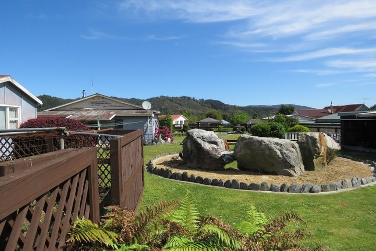 Photo of property in 32- 34 Coal Street, Reefton, 7830