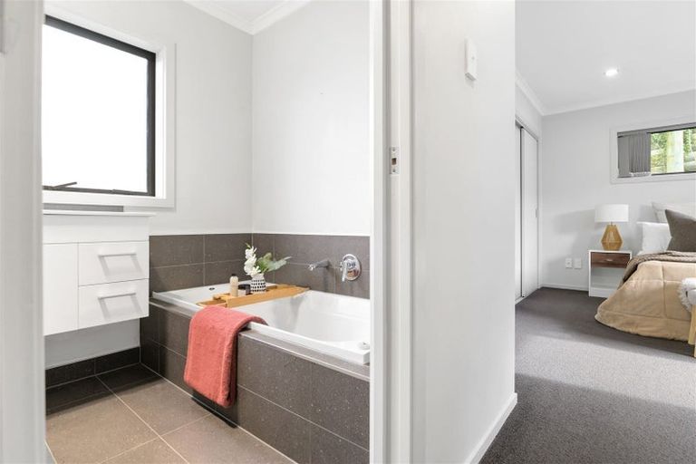 Photo of property in 5 Rewiti Lane, Huntington, Hamilton, 3210