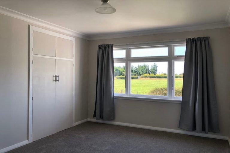 Photo of property in 185 Arapaepae Road, Levin, 5571