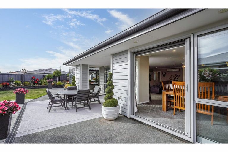 Photo of property in 33 Macphail Avenue, Rangiora, 7400