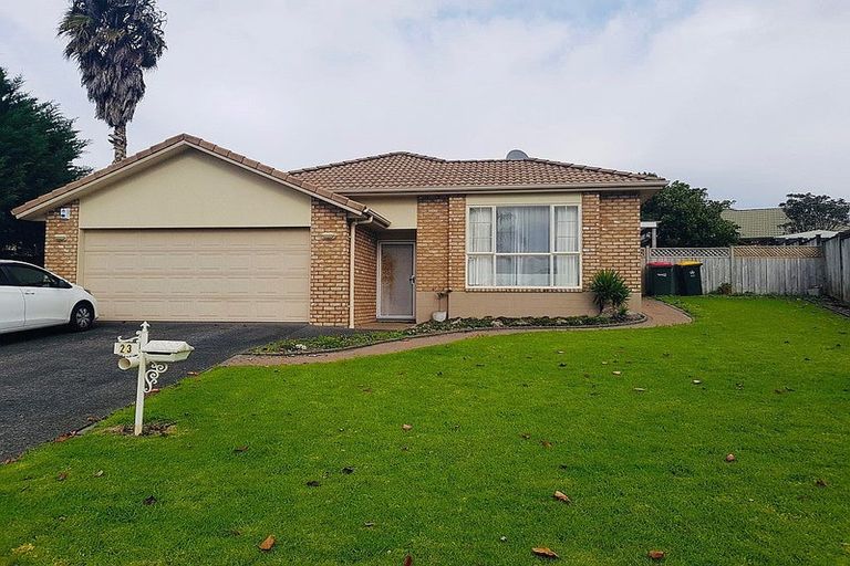 Photo of property in 23 Brompton Place, Burswood, Auckland, 2013